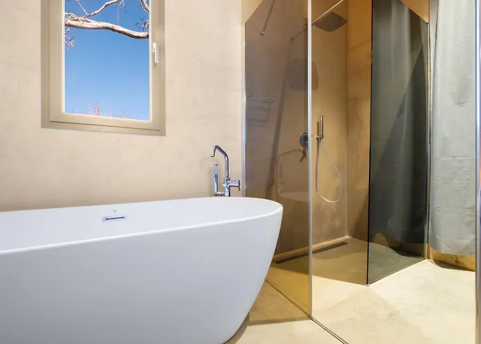 Quadro Private Pool Villa