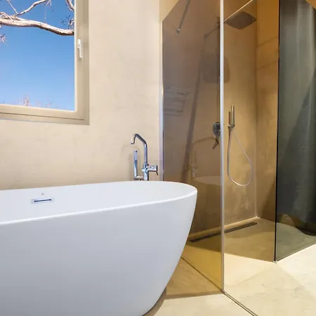 Quadro Private Pool By Hdsalento Villa