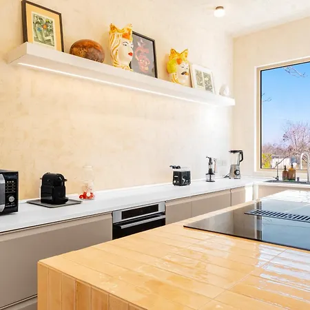 Quadro Private Pool Cutrofiano