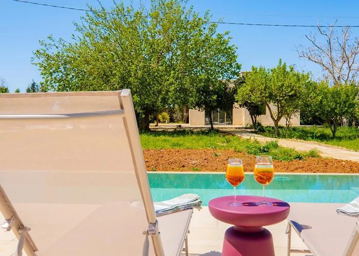 Quadro Private Pool By Hdsalento